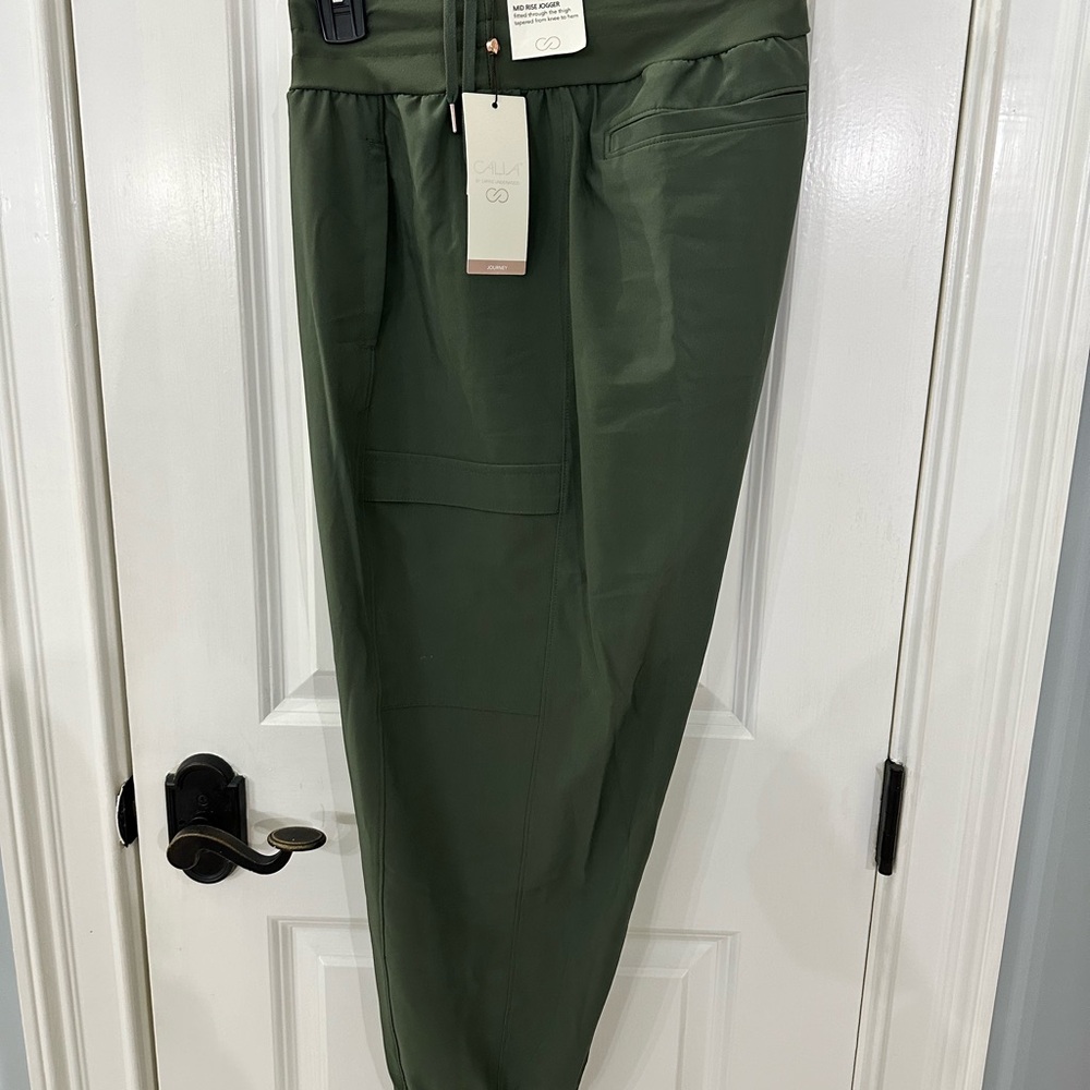 Women’s Calia by Carrie underwood.  Green Pants